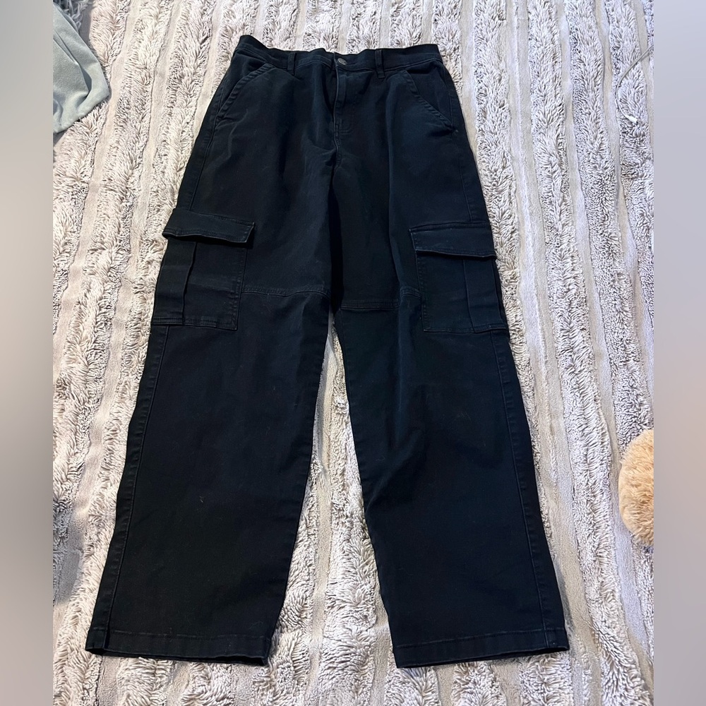 Women’s Garage Black Cargo Pants